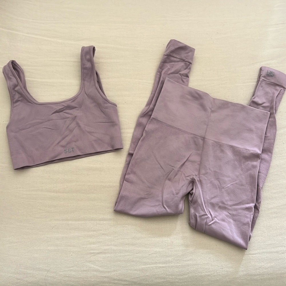 Set Active Bra and Leggings Set 🦄  Both Size XS